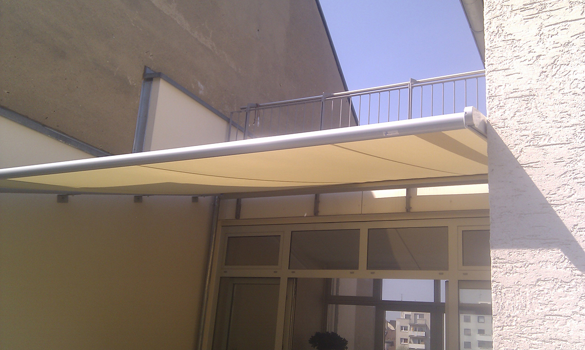 Sonderkunstruktion schienengeführte Anlage