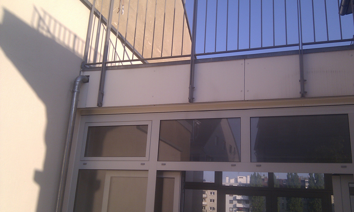 Sonderkunstruktion schienengeführte Anlage